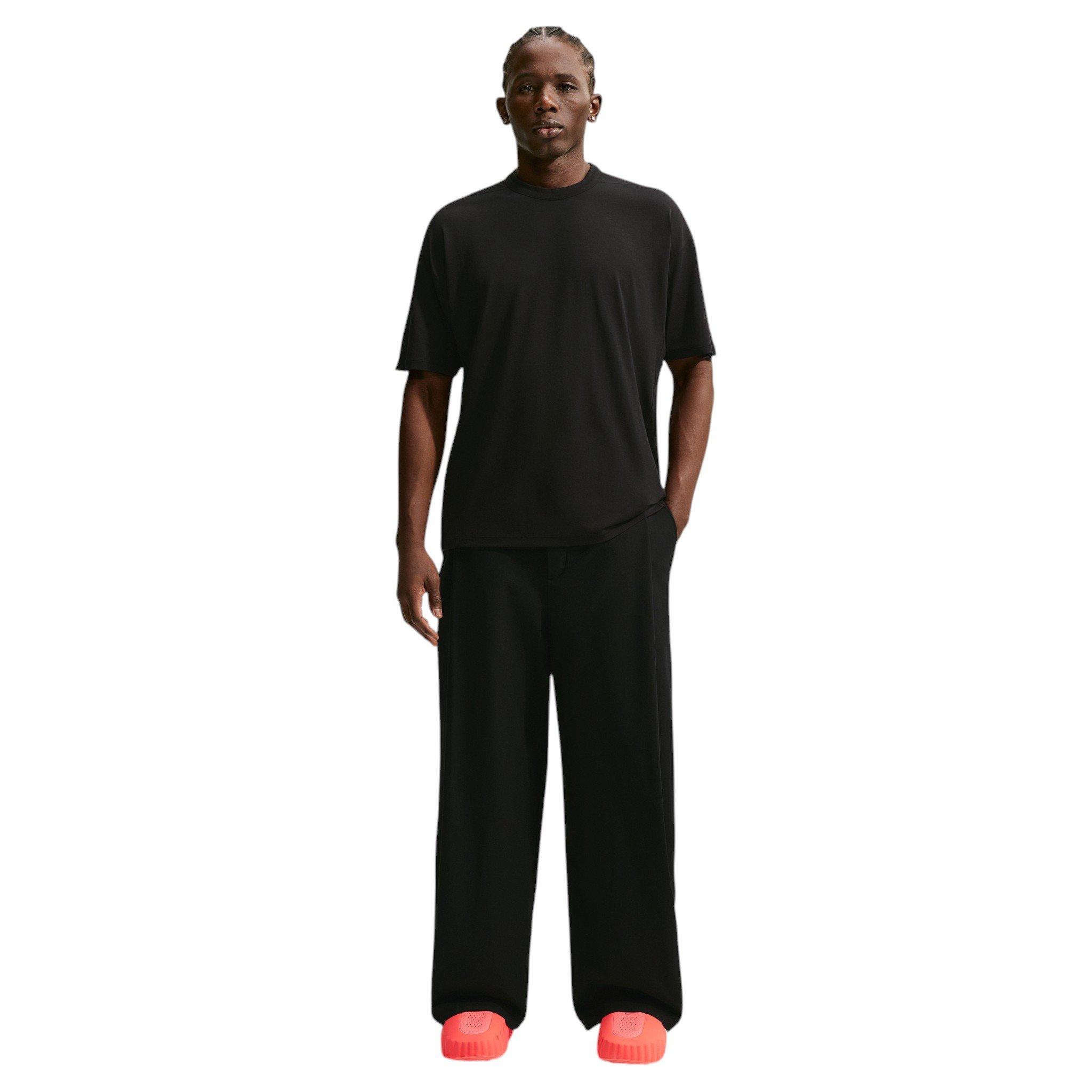 Nike Men's 24.7 ImpossiblySoft Light Dri-FIT Short Sleeve T-Shirt - Black - BLACK